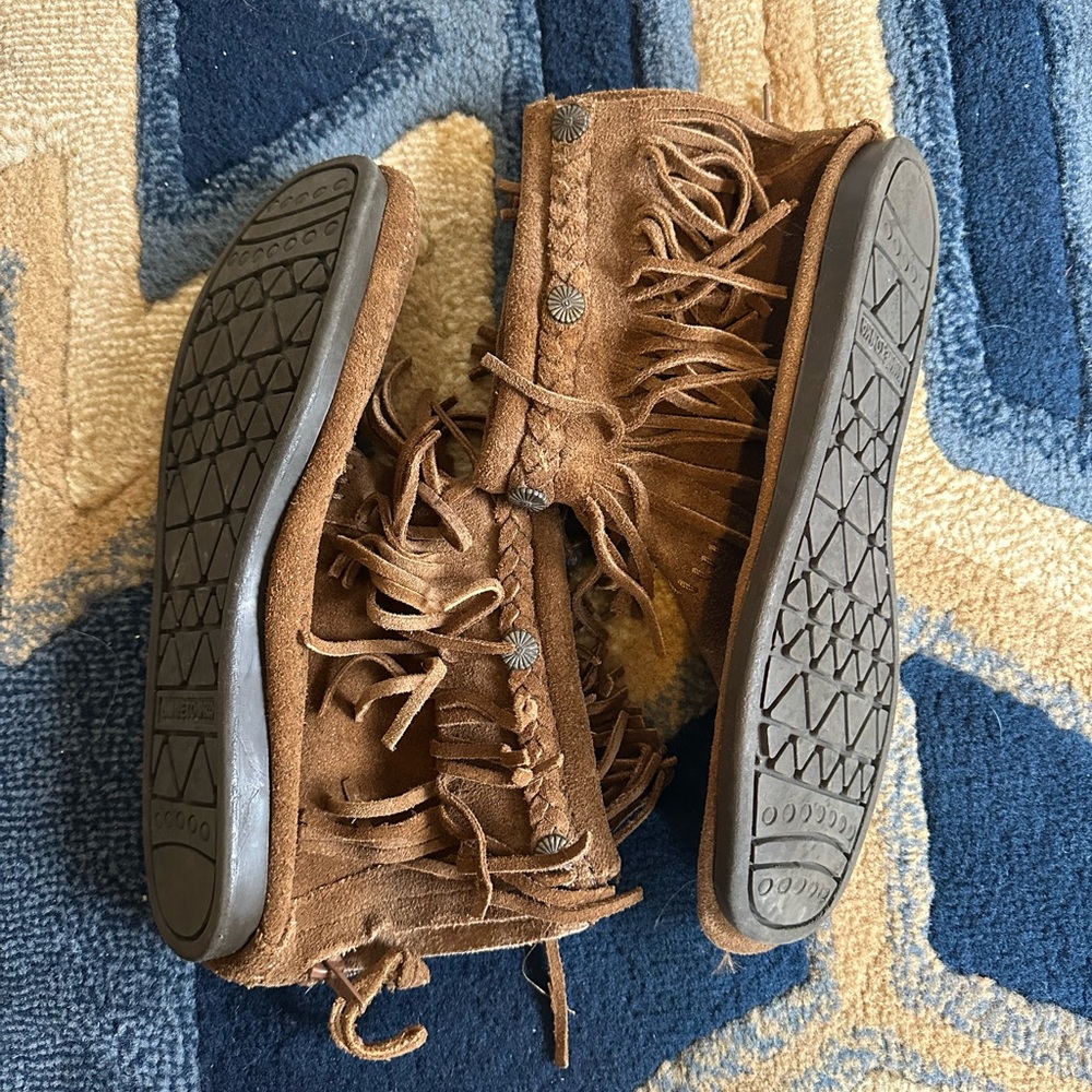 Brown Moccasins with Fringe Detailing